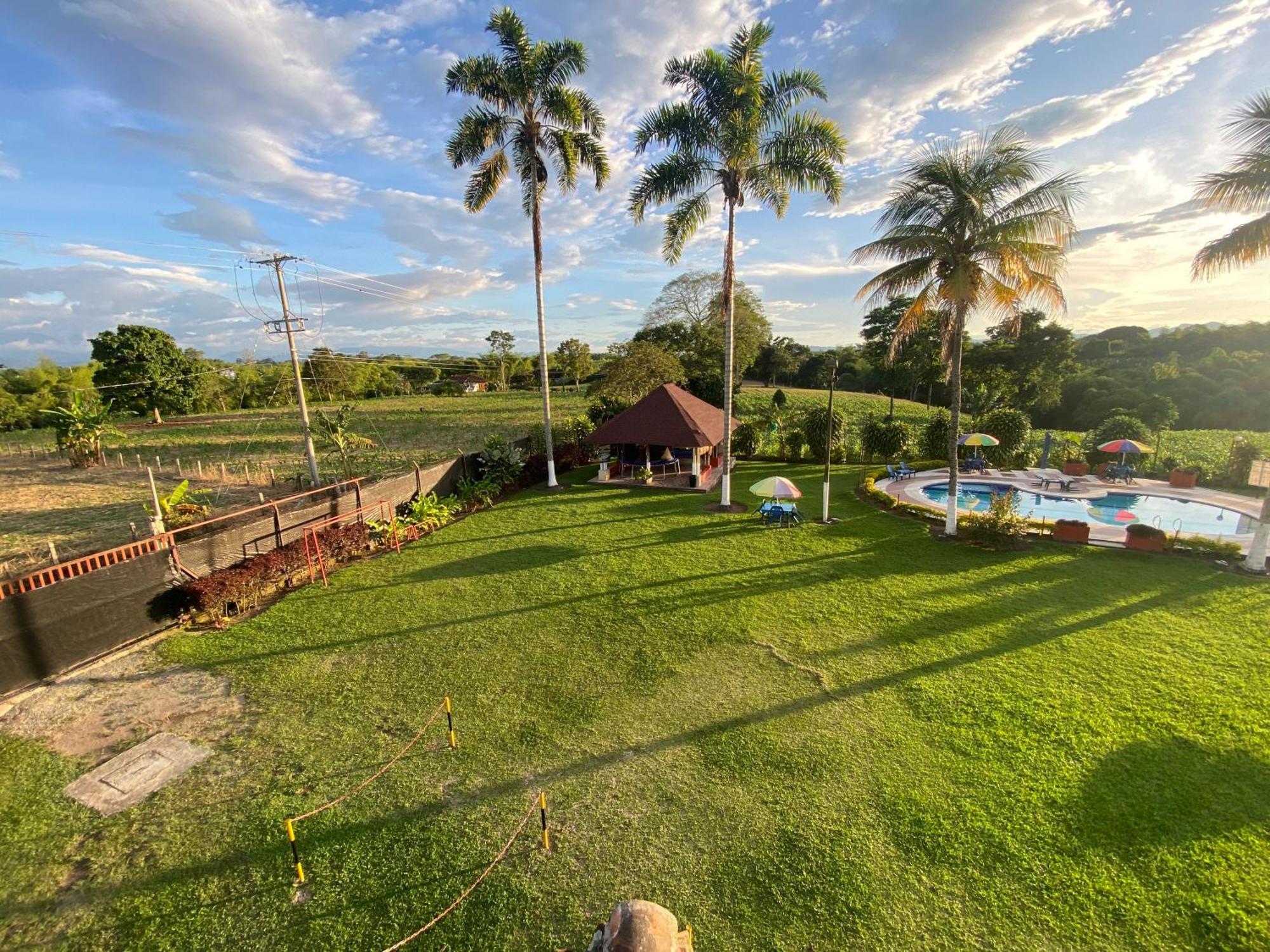 Finca Hotel Los Cocos Montenegro Exterior foto